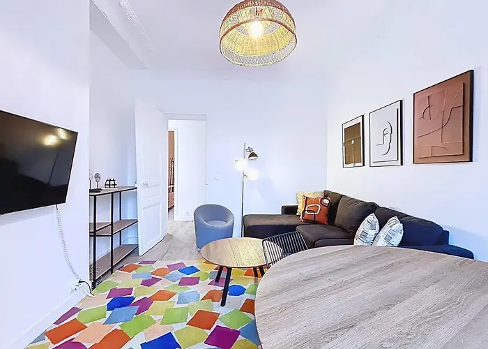 Large 3-room Near Porte De Versailles Διαμέρισμα *
